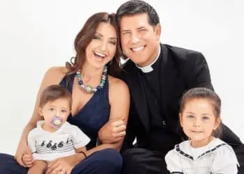 ep402 own watn 16 949x534 1