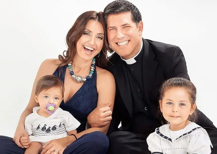 ep402 own watn 16 949x534 1