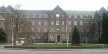 Berg Klooster Don Rua Gouden Handen PM07 300x200 1280x720 1