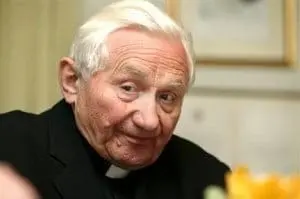 georg ratzinger 042005jpg cb2c43fa58dc70c4 large 300x199 1