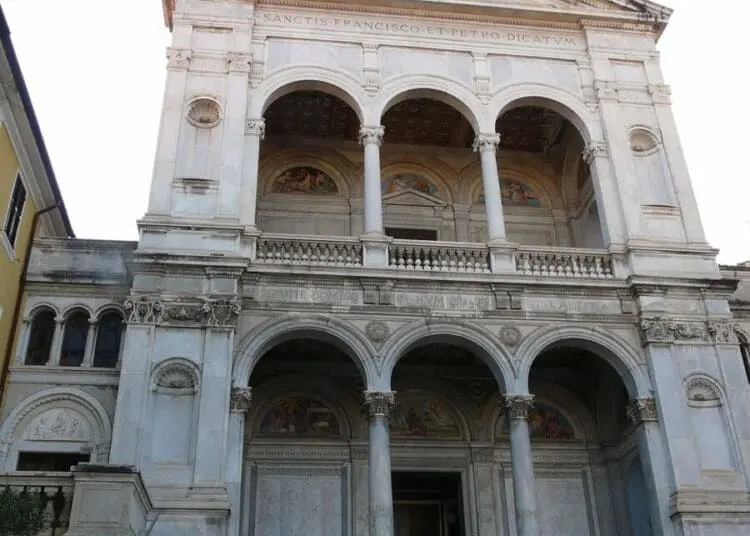 1200px Massa duomo facciata1