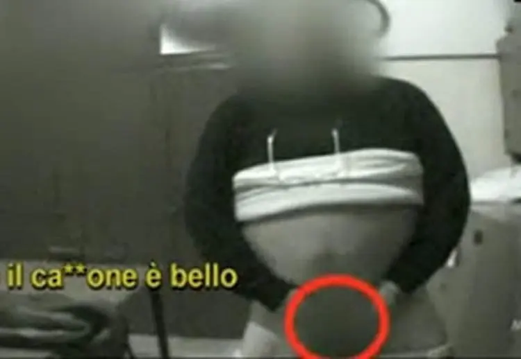 Il Prete di Marano e Le Iene 2 prete chiodo fisso