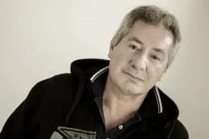 1559306 658119804247547 52544980 o 300x200 1