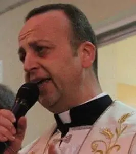 Sospeso dal vescovo un sacerdote della Diocesi di Oria 2 don antonio longo 2 1 266x300 1