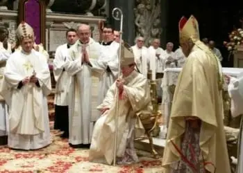 vescovo savona 374395.660x368