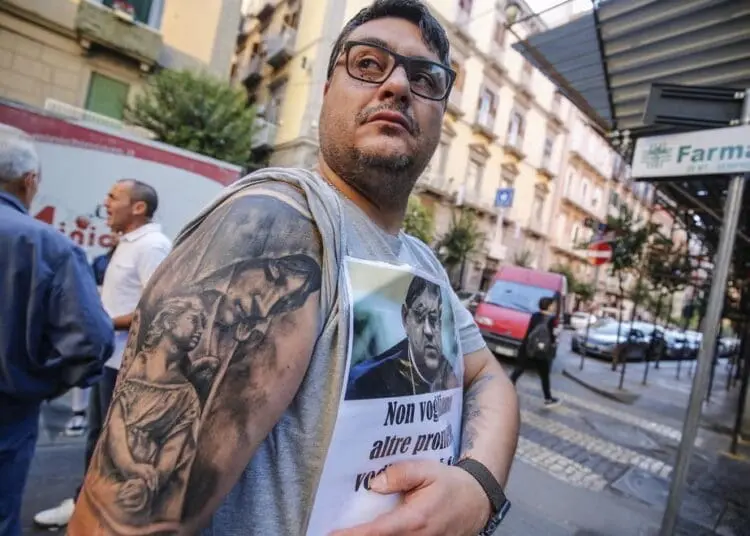 PEDOFILI E INSABBIATORI?..... CITIAMOLI TUTTI IN GIUDIZIO E COSTRINGIAMOLI A VIVERE NELLE AULE DEI TRIBUNALI INVECE CHE NELLE LORO CHIESE. DEVONO IMPARARE CHE LORO “SONO PRIMA DELLO STATO ITALIANO E POI DI DIO”. 1 4005808 1443 new fotosud