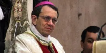 visita del nuovo vescovo a noli 33 F170122193842