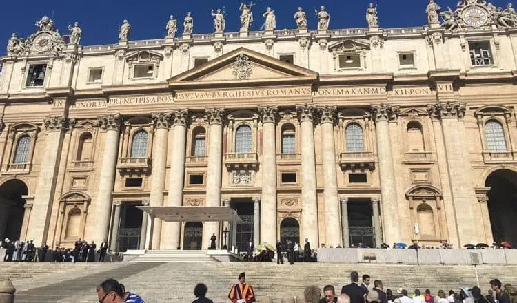 130Papal Audience 5 0