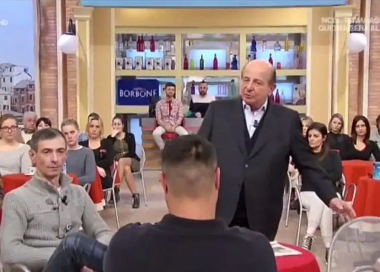 I fatti vostri - DIEGO ESPOSITO VITTIMA DON SILVERIO MURA 1 Cattura