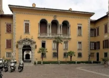 sacerdote comasco accusato di abusi sessuali la curia fare luce con determinazione 696x464 1