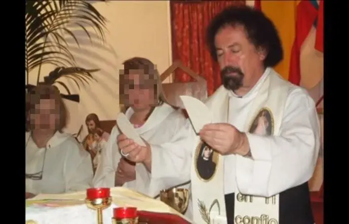 1512119695105.jpg catania cospargeva i ragazzini con l olio santo e poi li violentava arrestato padre pio guidolin