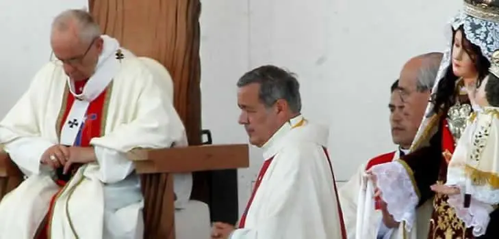 1516380900023 1516380936.jpg il papa difende barros il vescovo accusato di omerta sui casi di pedofilia
