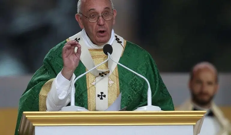 papa francesco tumore 770x450 1