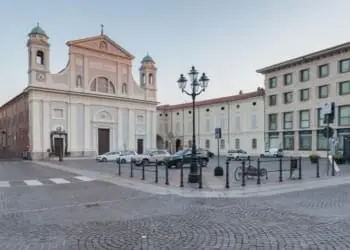 xTortona 755x491.jpg.pagespeed.ic .VJoLAM5kHl