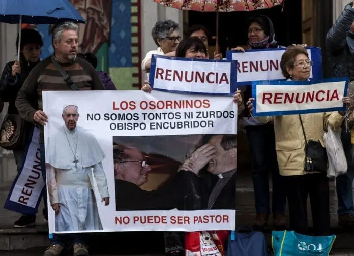 proteste papa cile 696x504 1