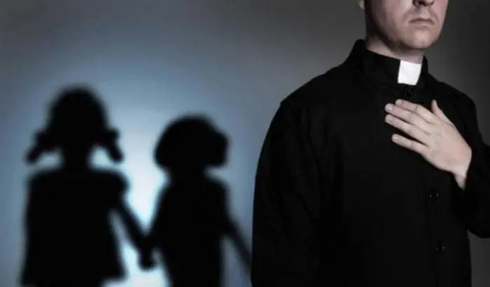 Le vittime dei preti pedofili in Cile: i vescovi non ci hanno mai voluto incontrare 2 download 2