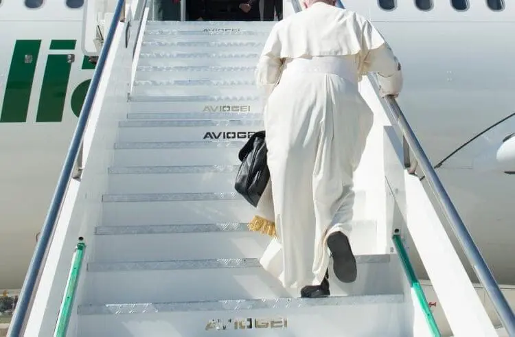 partenzapapafrancesco bogota1 755x491 1