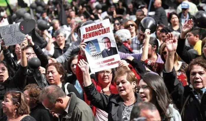 0004F776 manifestazione in cile contro la pedofilia nella chiesa