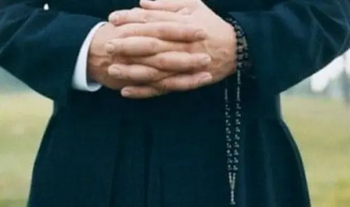 3404 finto prete pedofilo violenza sessuale pontilenews