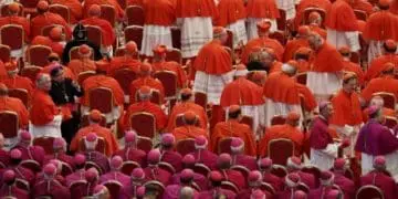 nomine vaticane vescovi del popolo per non far morire la chiesa2 702x336 1