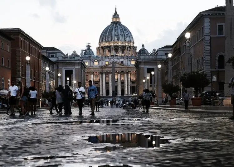 03vatican 1 facebookJumbo