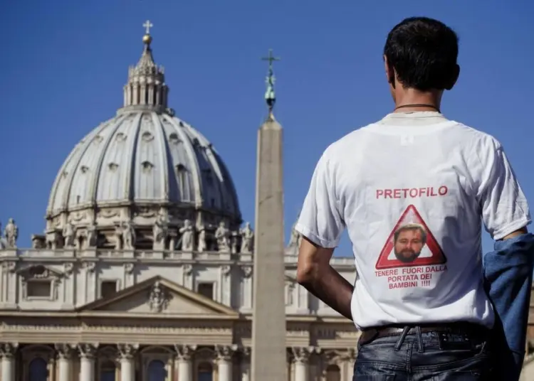 3534219 2227 prete pedofiloansa