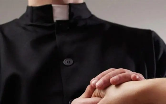 Chiesa e pedofilia, 15 vittime denunciano abusi sessuali in Florida. Scatta la maxi inchiesta 2 abusi nella diocesi pentra arriva lultimatum alla curia 696x439 1