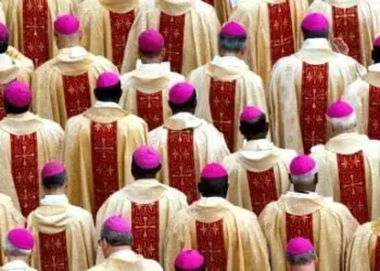 Vaticano 2 675