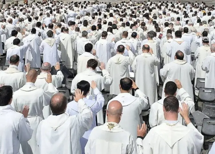 Domenica torna APPunti. 8 pagine speciali sul seminario e la formazione dei preti articleimage