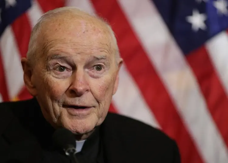 Il terremoto "zio Ted" nella Chiesa. Affonda McCarrick, ma la macchia pedofilia non si argina più 2 190216 1202 files pope children religion