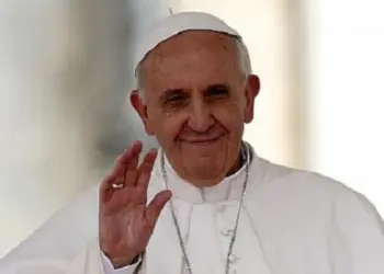 papa francesco licenzia il suo medico personale 376227