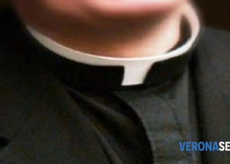 Nuove accuse sui presunti casi di pedofilia avvenuti al Provolo in Argentina 2 prete generica 2 2