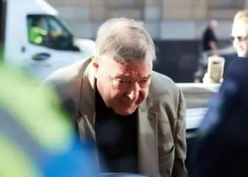 epa07399877 Cardinal George Pell arrives at County Court in Melbourne, Australia, 27 February 2019. Australia's most senior Catholic Cardinal George Pell was found guilty on five charges of child sexual assault after an unanimous verdict on 11 December 2018, the results of which were under a suppression order until being lifted on 26 February 2019.  EPA/ERIK ANDERSON  AUSTRALIA AND NEW ZEALAND OUT