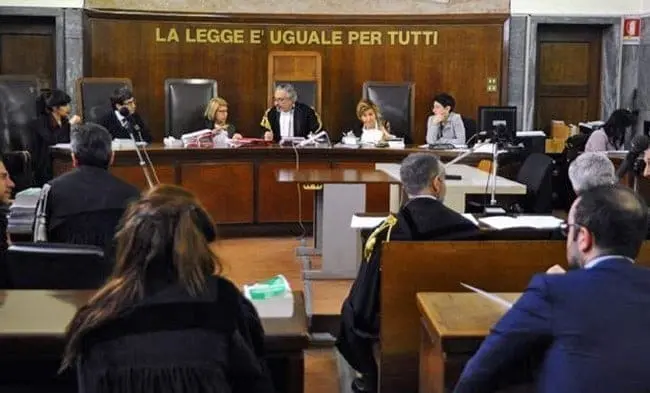 Tribunale processo udienza