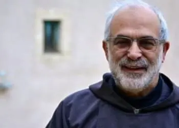 4603240 1352 suora stuprata sacerdote padre salonia