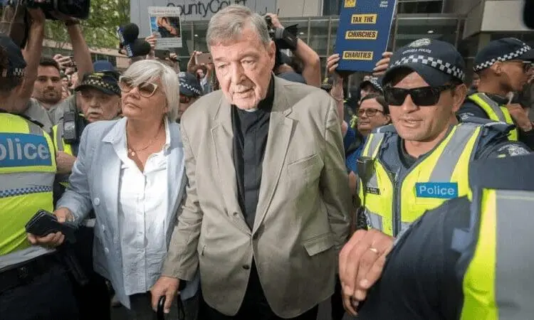 CARD. GEORGE PELL “SONO INNOCENTE”/ Pedofilia, richiesta di ricorso eccezionale 1 52681097 356619558526803 2503989564478062592 n 2