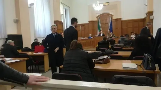 Pena ridotta al sacerdote che abusò di una 13enne. Procura Generale: “Don Marino ha usato violenza ed è stato subdolo” 2 giada vitale don marino 145540.660x368