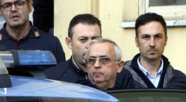 Caserta, «Basta con i bacetti»: l'inferno della bimba di 11 anni vittima del prete-orco 1 4851578 2049 frattari notitle