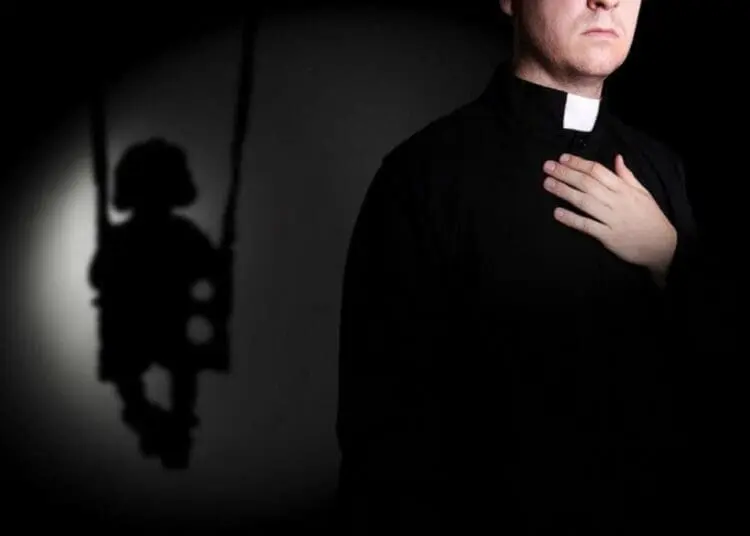 12398 moron un sacerdote abuso de una nena y la justicia es lerda en su accionar 1024x683 1