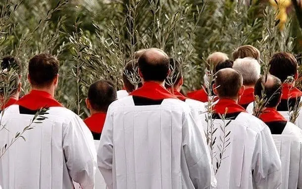 preti chiesa sacerdoti c imagoeconomica 296644