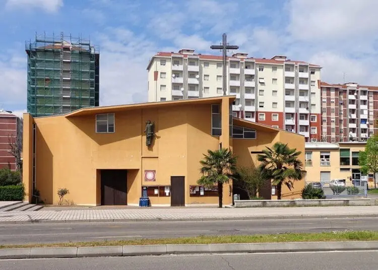 Rozzano chiesa di SantAngelo