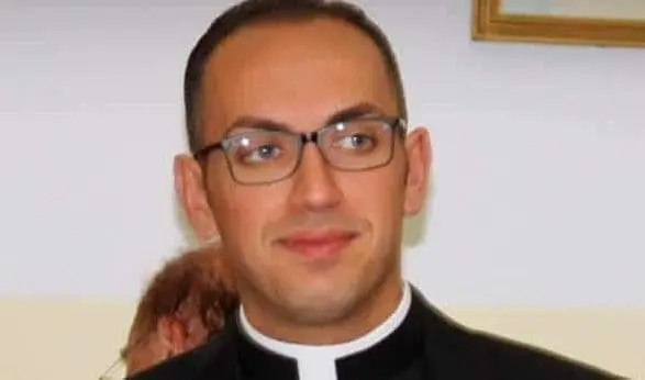 1612980626 0 sicilia abusi sessuali su un 15enne avviso di garanzia per un parroco