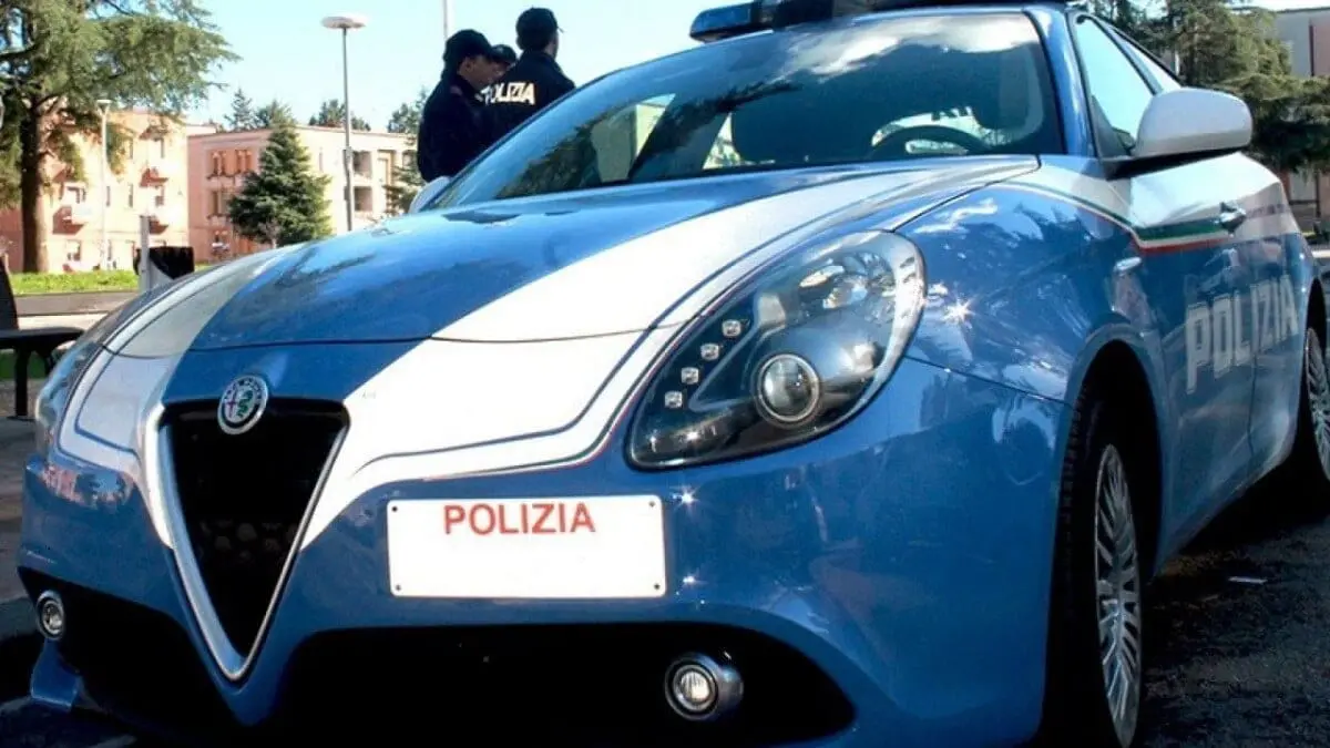 auto polizia Caltanissetta 1 1280x720 1