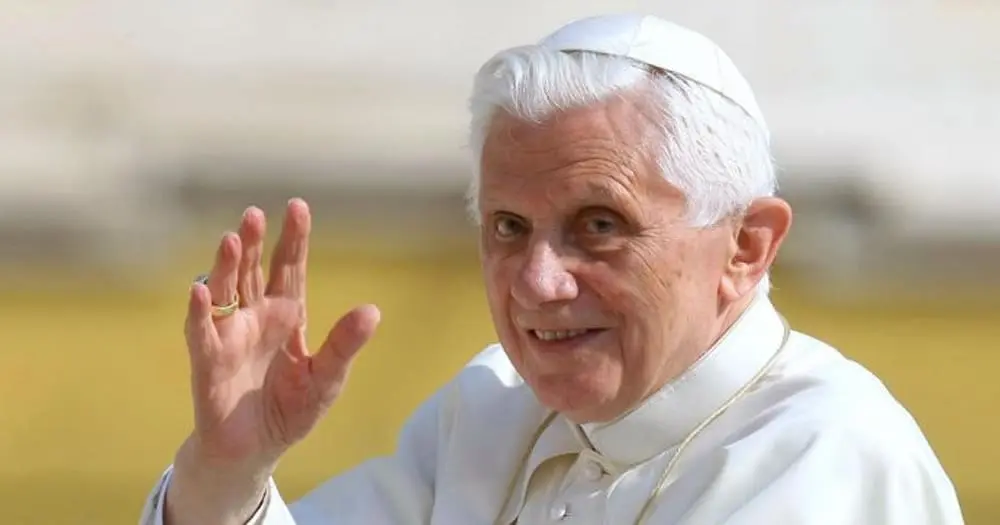 ratzinger Benedetto XVI 690x362 1