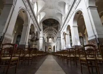 chiesa francia ansa