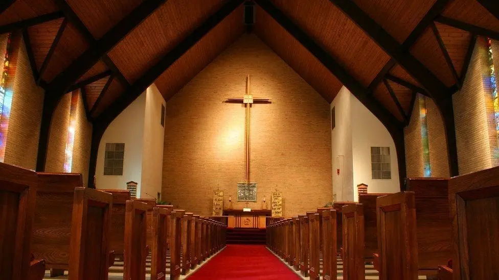 125720635 church