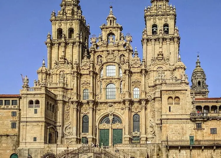 Catedral de Santiago de Compostela agosto 2018 cropped