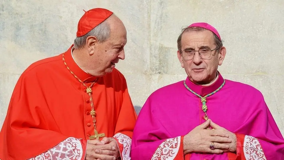 larcivescovo di milano scherza con cantoni il papa ha scelto te perche ha dca5508c 2951 11ed 8165 024fed2f3e03 1920 1080 v3 xl 16 9