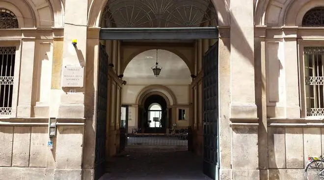 tribunale lucca 1 jpg 25815.660x368
