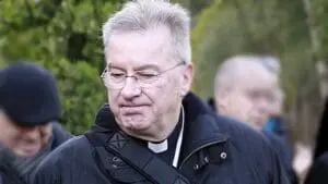 Luigi Ventura exnuncio apostolico Francia 2296280417 15167457 667x375